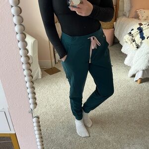 FIGS Zamora Jogger Scrub Pants